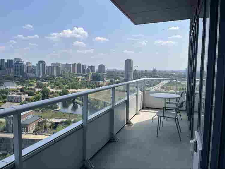 Looking for a Roommate