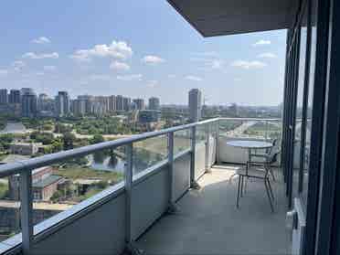 Looking for a Roommate