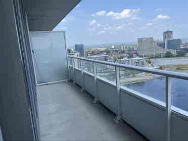 Looking for a Roommate