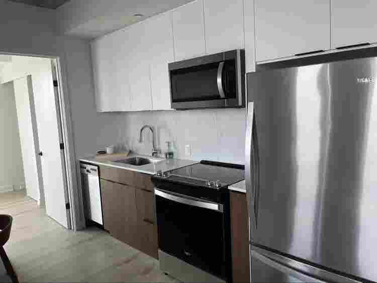 Looking for a Roommate