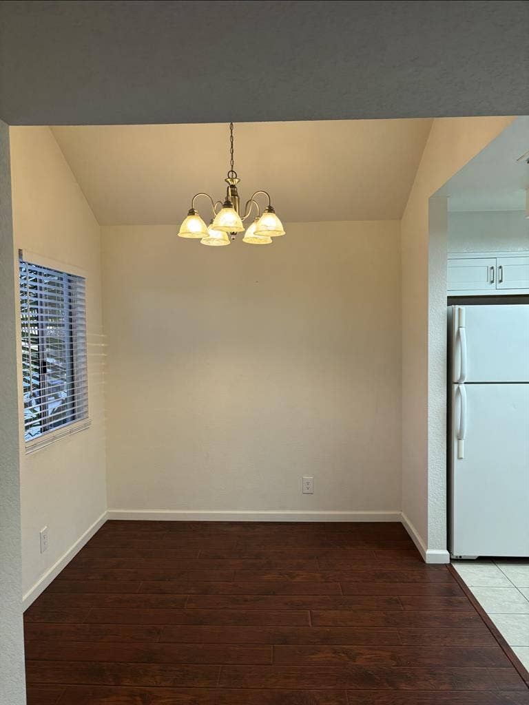 Looking for roomate!