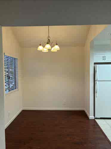 Looking for roomate!
