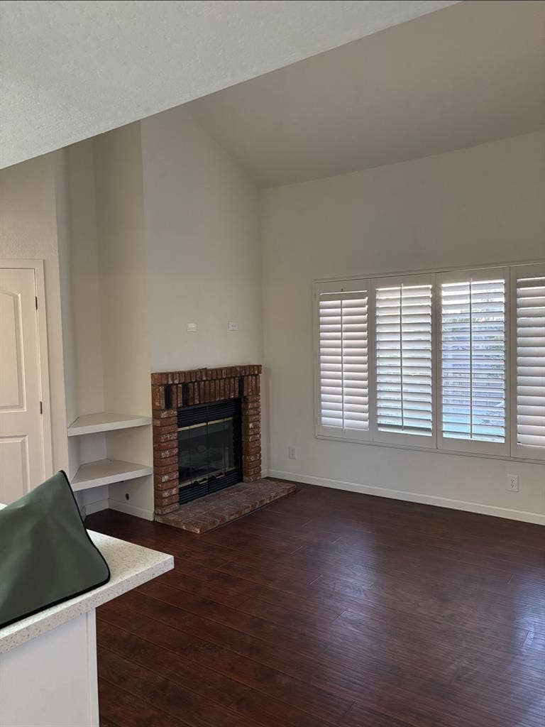Looking for roomate!