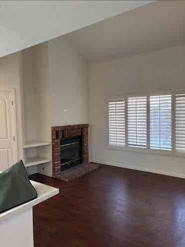 Looking for roomate!