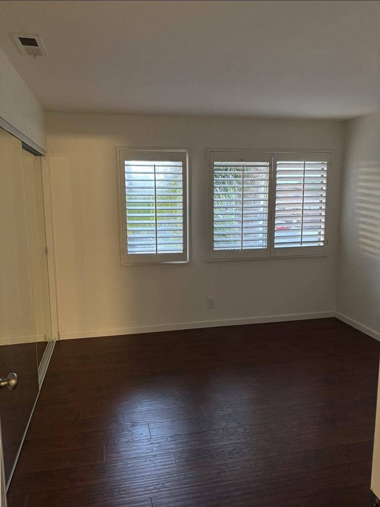 Looking for roomate!