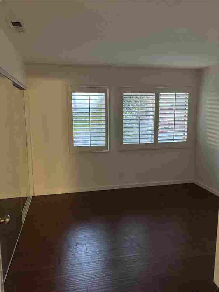 Looking for roomate!
