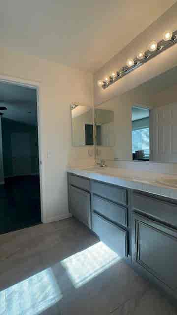 Spacious 1BR w/Walk-In Closet