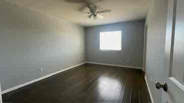 Spacious 1BR w/Walk-In Closet