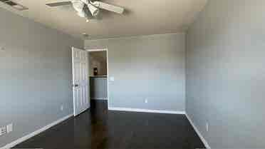 Spacious 1BR w/Walk-In Closet