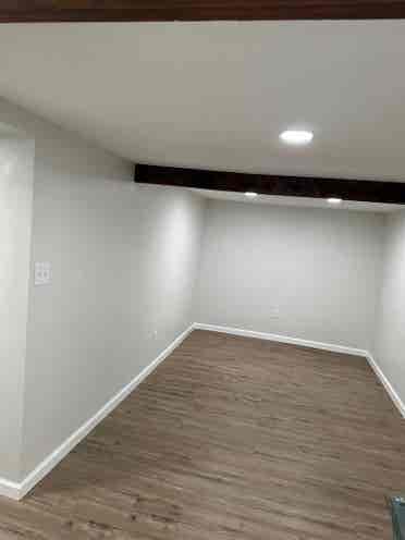 Furnished 6 bed house near Marist