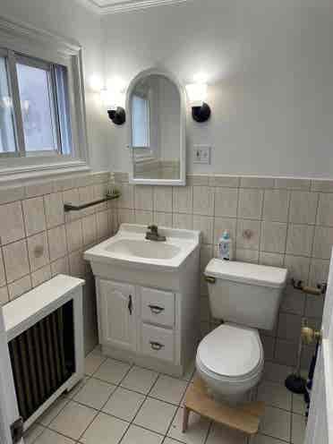 Furnished 6 bed house near Marist