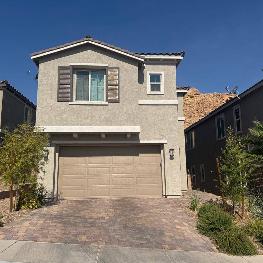 Beautiful Home to Share!