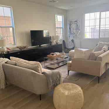 Beautiful Home to Share!