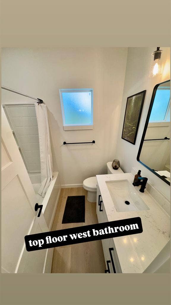 Sleek New Clean House!