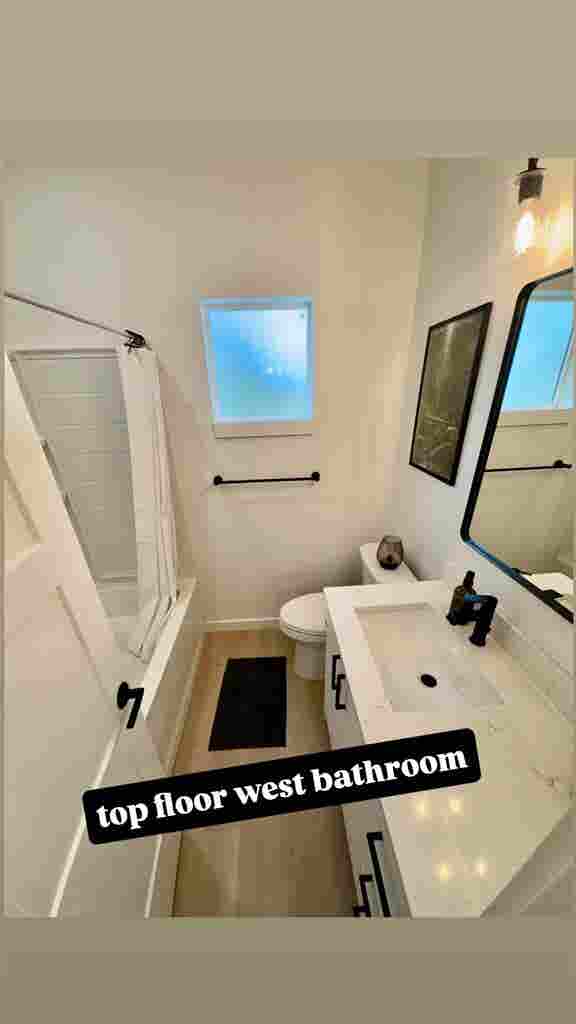 Sleek New Clean House!
