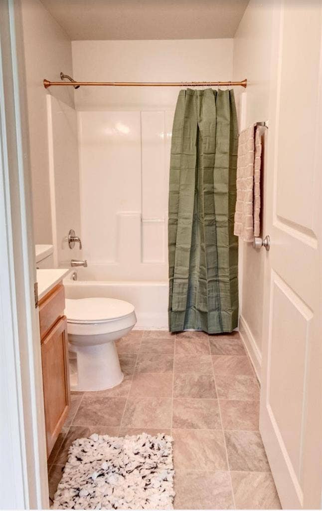 Looking for someone to sublease!