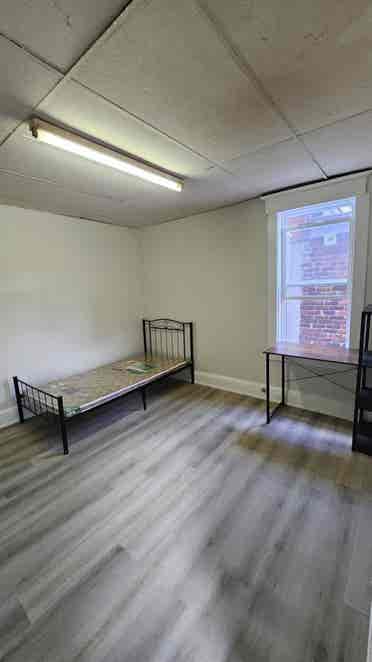  Room for Rent at College 