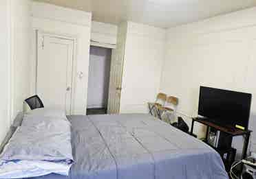Looking For a Roommate