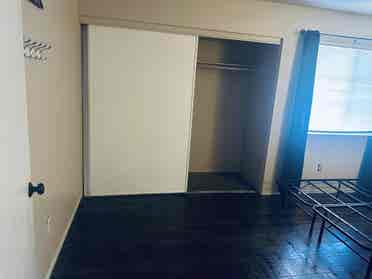 ROOMS FOR RENT