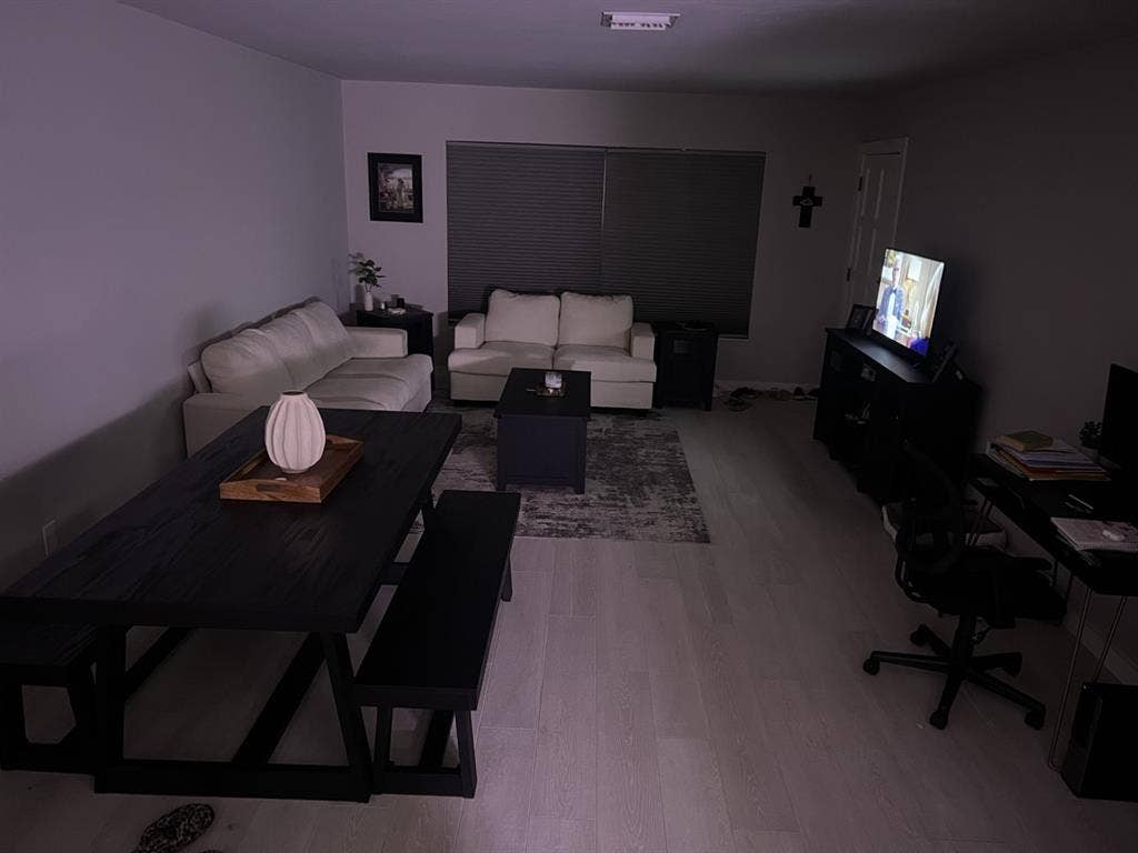 One room for rent in 2 b a b