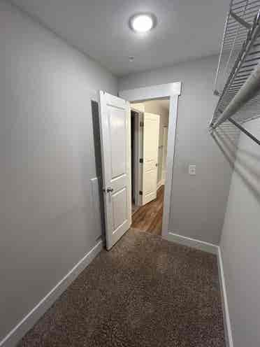 Luxury
 Bedroom w/ Private & Closet