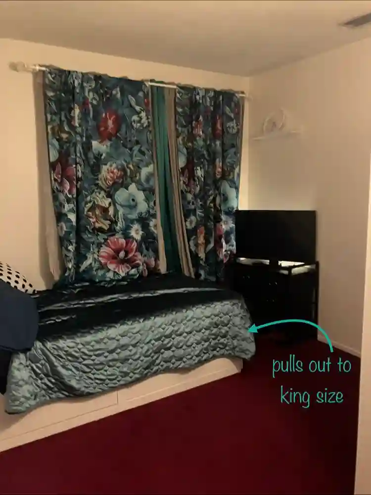 3 bedrooms in cute house