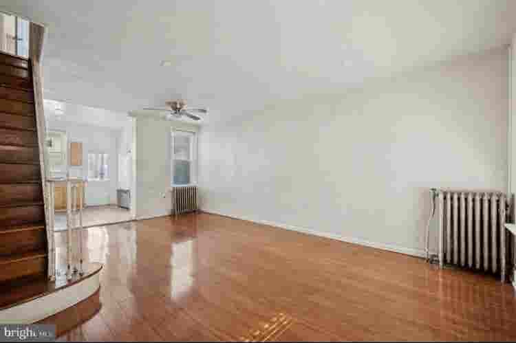 Room for rent in 3 Bedroom House