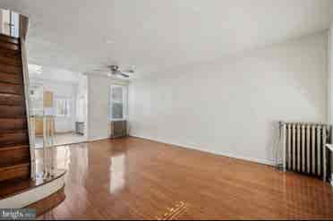 Room for rent in 3 Bedroom House