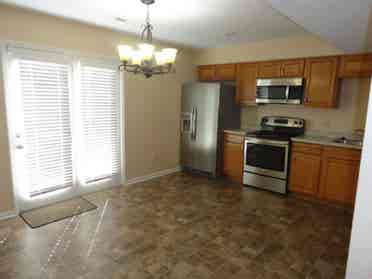 East Sherwood Hills Dr
