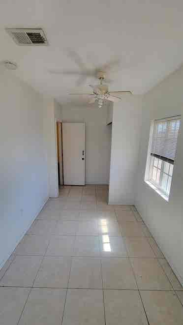 Small Room for Rent in SB