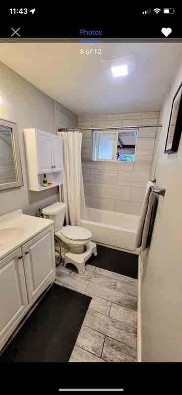 Room (or 2) with private half bath