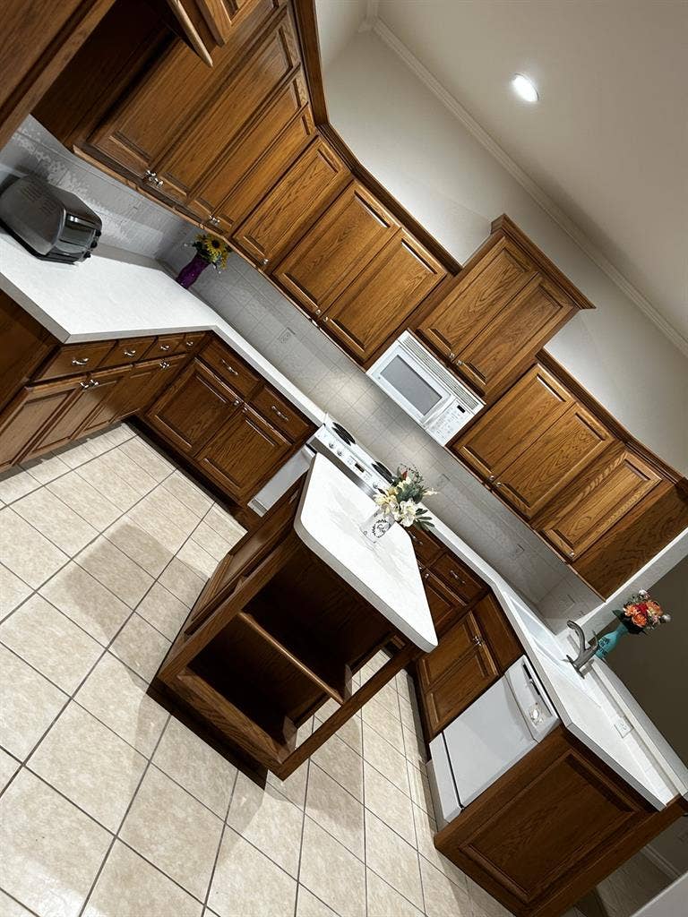 Duplex with 2 open rooms available