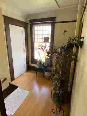 Seeking Female Roommate 