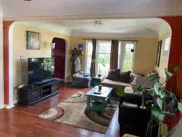 Seeking Female Roommate 