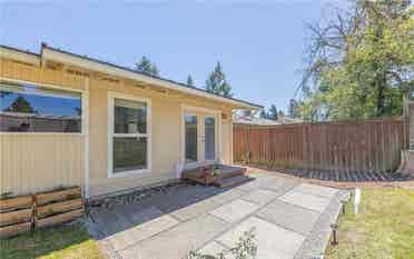 Room for rent in Renton