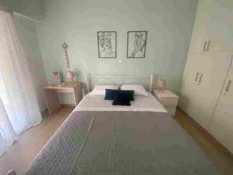 Rachel’s apartment- furnished