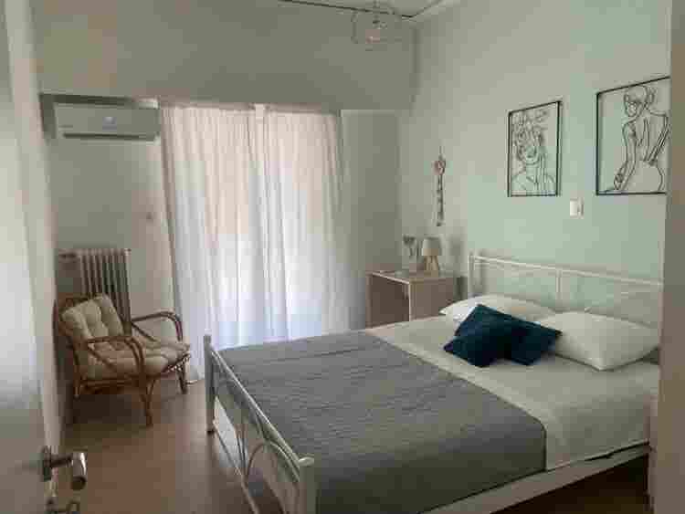 Rachel’s apartment- furnished