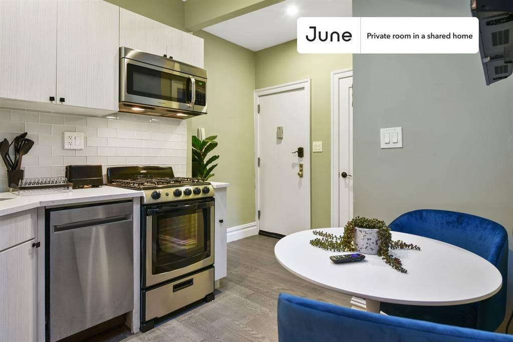 3 BR in New York City