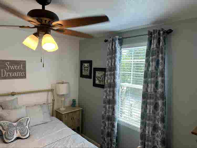 Furnished queen room & private bath