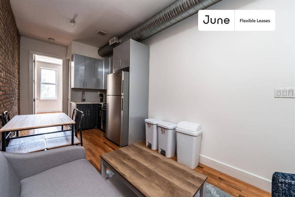 3 BR in New York City