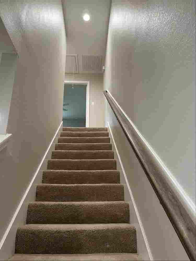 2story Open-Concept  bath