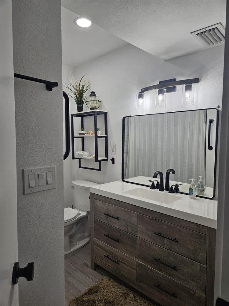 Room in historic town if Gulfport