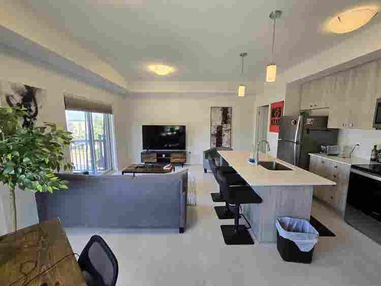 Master Bed+Ensuite+Balcony
