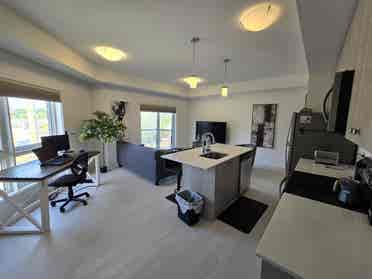 Master Bed+Ensuite+Balcony $
