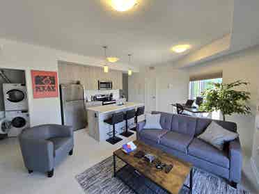 Master Bed+Ensuite+Balcony $