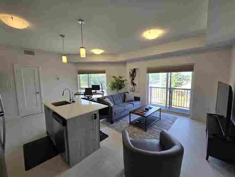 Master Bed+Ensuite+Balcony