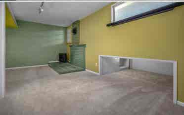 Large Room & garage w/ own entry