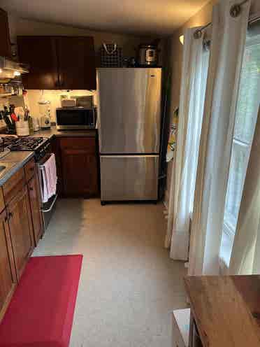 Private room in house in Belmont