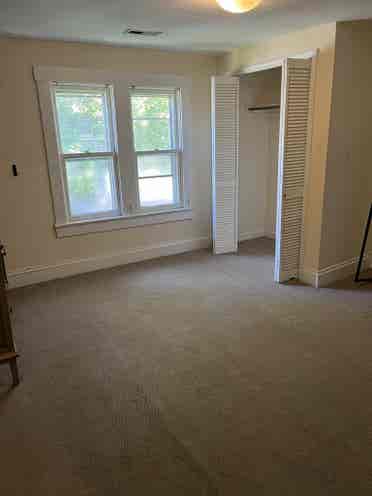Private room in house in Belmont