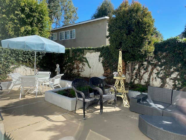 Furnished Room-Nice Home in Irvine